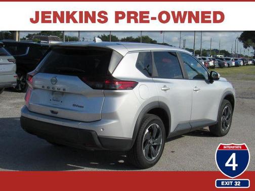 Brilliant Silver Metallic 2024 Nissan Rogue SV