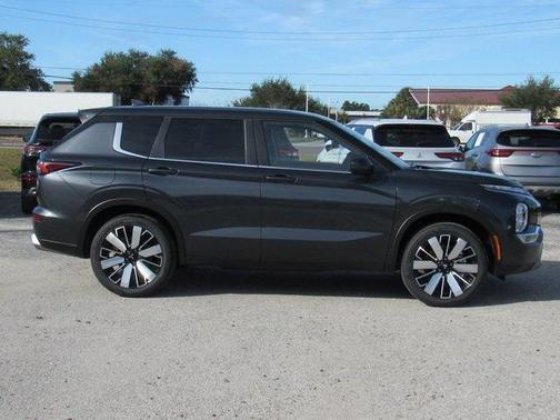 2025 Mitsubishi Outlander SE 2.5 2WD