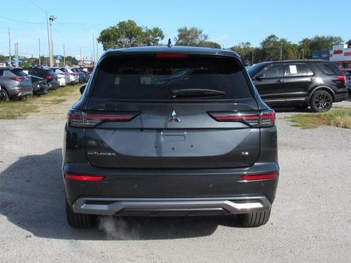 2025 Mitsubishi Outlander SE 2.5 2WD