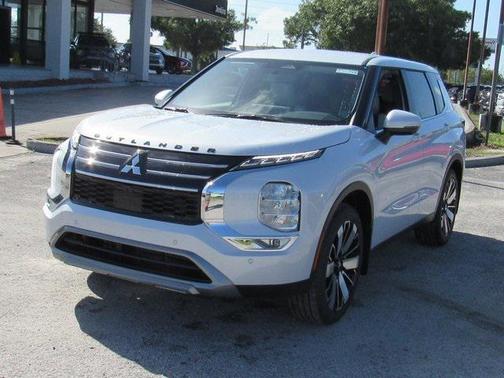 2025 Mitsubishi Outlander SE 2.5 2WD