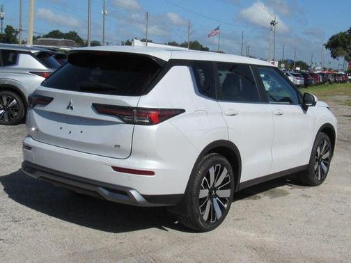 2025 Mitsubishi Outlander SE 2.5 2WD