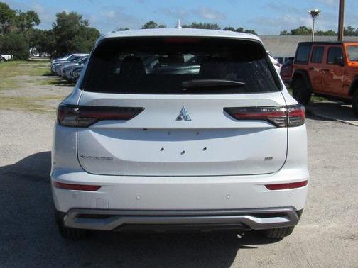 2025 Mitsubishi Outlander SE 2.5 2WD