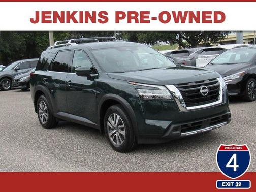 2023 Nissan Pathfinder SL 4WD
