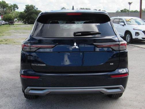 2025 Mitsubishi Outlander SE 2.5 2WD