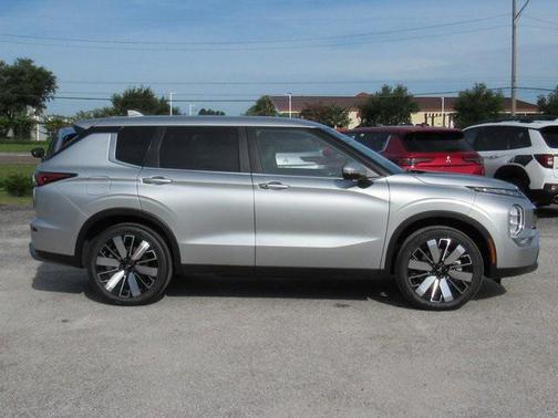 2025 Mitsubishi Outlander SE 2.5 2WD