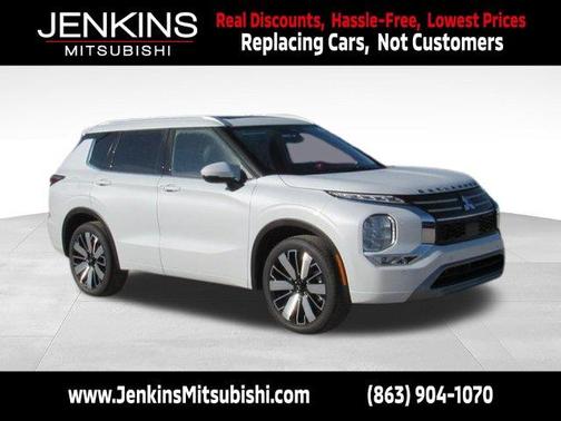 White Diamond 2026 Mitsubishi Outlander SEL