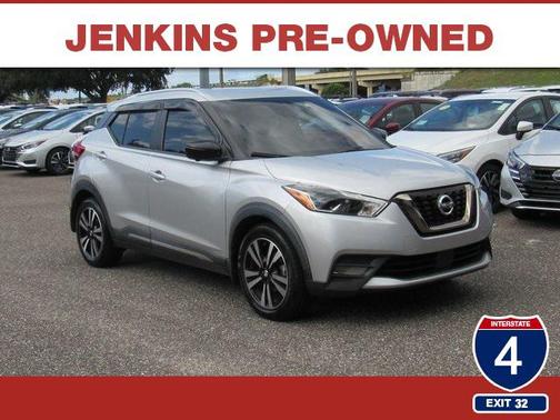 2020 Nissan Kicks SR