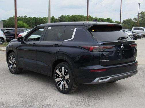 2025 Mitsubishi Outlander SE 2.5 2WD