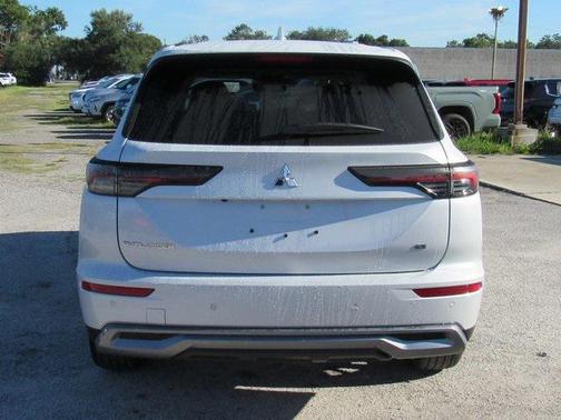 2025 Mitsubishi Outlander SE 2.5 2WD