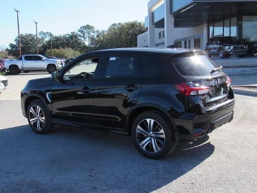 2026 Mitsubishi Outlander Sport SE