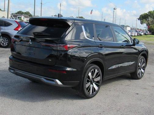 2025 Mitsubishi Outlander SE 2.5 2WD