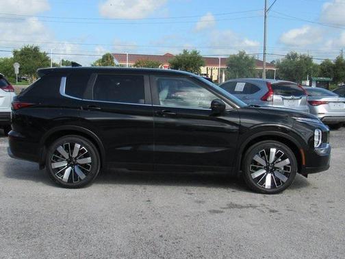 2025 Mitsubishi Outlander SE 2.5 2WD