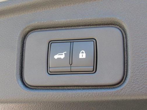 2025 Nissan Pathfinder Platinum FWD