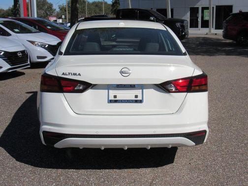 2025 Nissan Altima S FWD