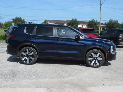 2025 Mitsubishi Outlander SE 2.5 2WD