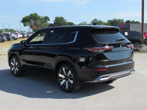 2025 Mitsubishi Outlander SE 2.5 2WD