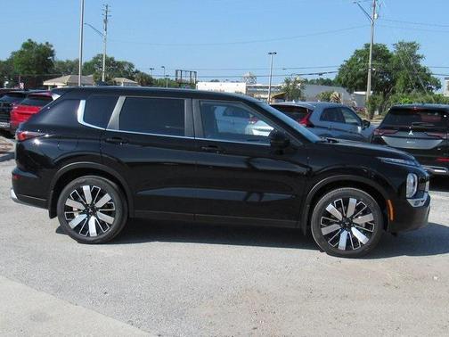 2025 Mitsubishi Outlander SE 2.5 2WD