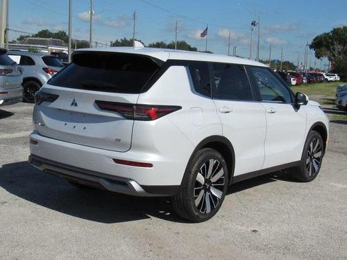 2025 Mitsubishi Outlander SE 2.5 2WD