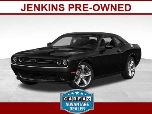 Pitch Black Clearcoat 2016 Dodge Challenger SXT
