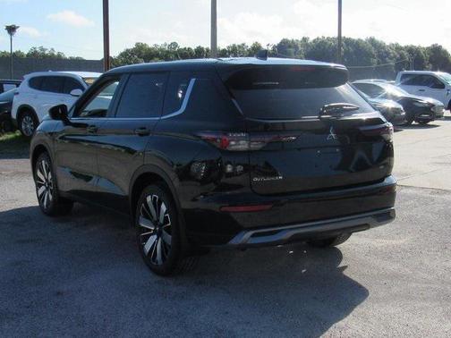 2025 Mitsubishi Outlander SE 2.5 2WD