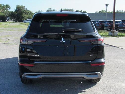 2025 Mitsubishi Outlander SE 2.5 2WD