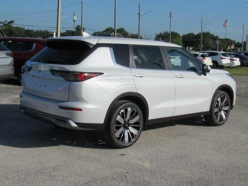 2025 Mitsubishi Outlander SE 2.5 2WD