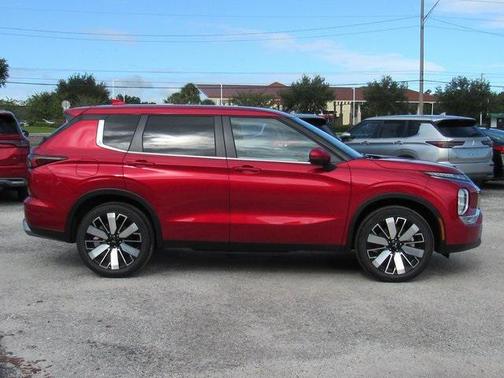 2025 Mitsubishi Outlander SE 2.5 2WD