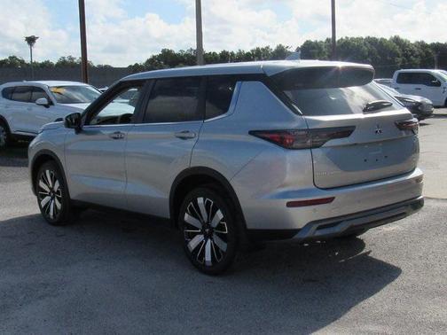 2025 Mitsubishi Outlander SE 2.5 2WD