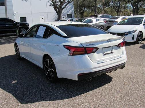 2023 Nissan Altima SR FWD
