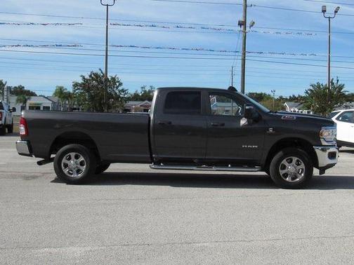 2024 RAM 3500 Big Horn Crew Cab 4x4 8' Box
