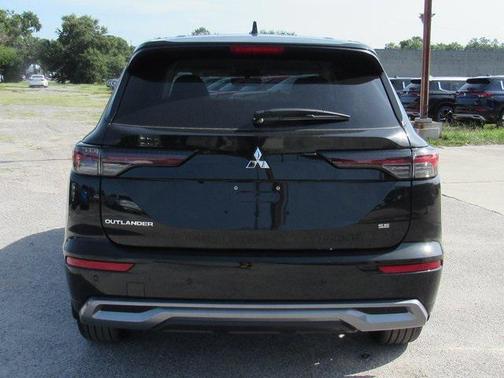 2025 Mitsubishi Outlander SE 2.5 2WD