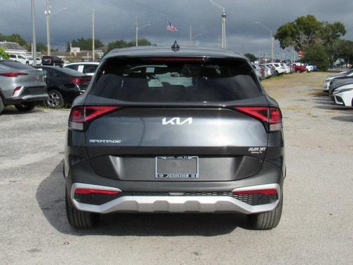 2024 Kia Sportage EX