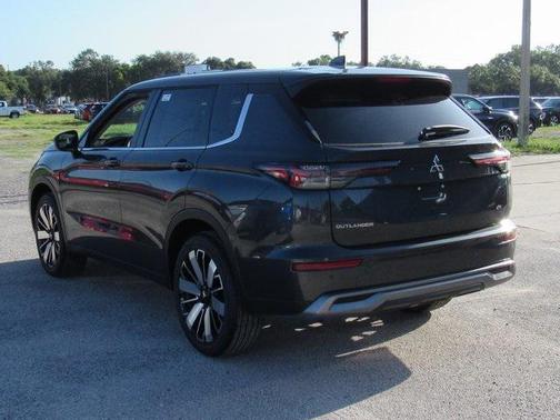 2025 Mitsubishi Outlander SE 2.5 2WD