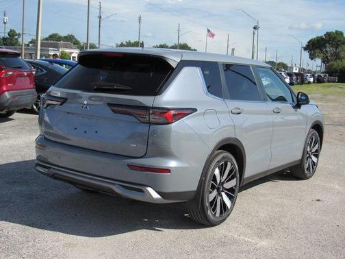 2025 Mitsubishi Outlander SE 2.5 2WD