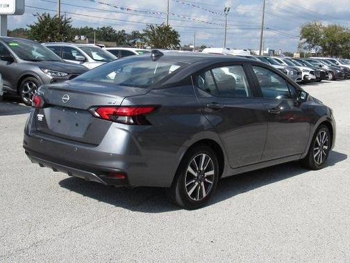 2023 Nissan Versa 1.6 SV