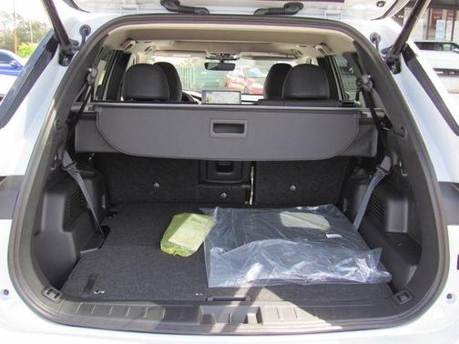 White Diamond 2026 Mitsubishi Outlander SEL