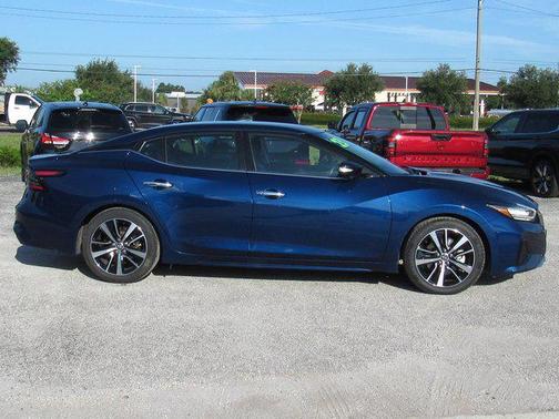 2023 Nissan Maxima SV Xtronic CVT