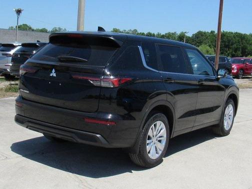 2025 Mitsubishi Outlander ES 2.5 2WD