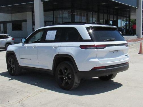 2023 Jeep Grand Cherokee Limited X