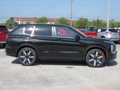 2025 Mitsubishi Outlander SE 2.5 2WD