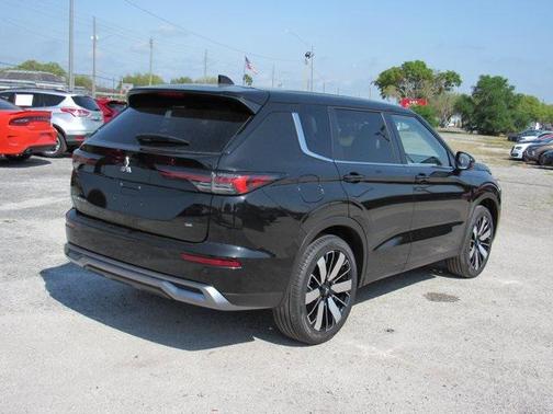 2025 Mitsubishi Outlander SE 2.5 2WD