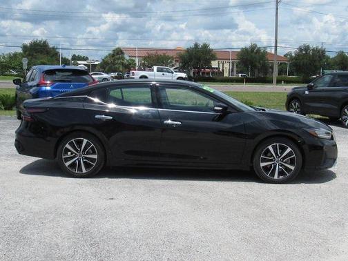 2023 Nissan Maxima SV Xtronic CVT