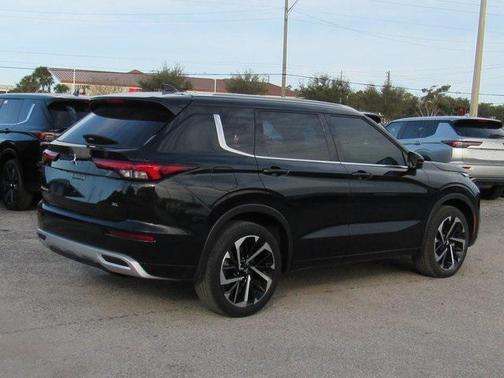 2022 Mitsubishi Outlander SEL 2.5 2WD