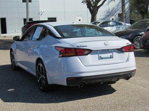 2025 Nissan Altima SR FWD