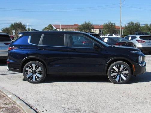 2025 Mitsubishi Outlander SE 2.5 2WD