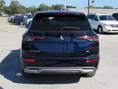 2025 Mitsubishi Outlander SE 2.5 2WD