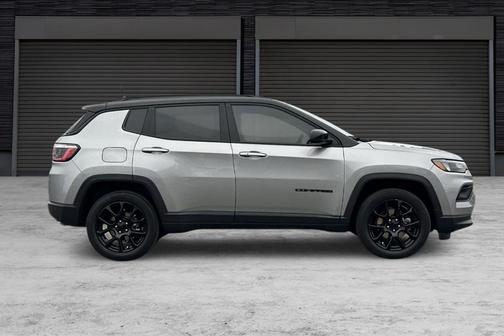 2022 Jeep Compass Altitude