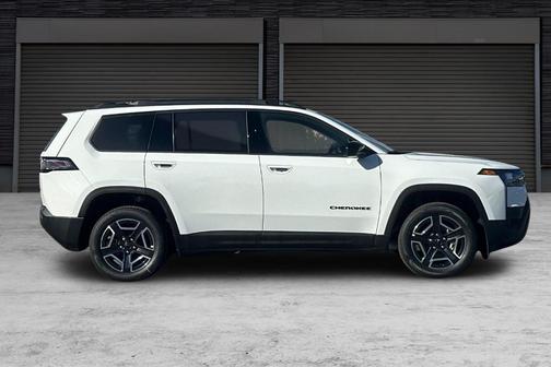 2026 Jeep Cherokee LAREDO/LIMITED