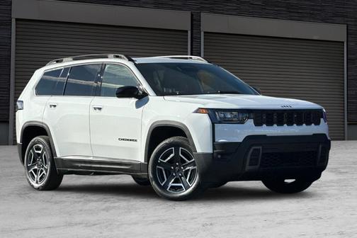 2026 Jeep Cherokee LAREDO/LIMITED