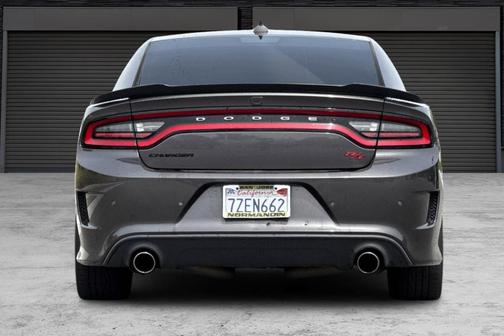 Granite Crystal Clearcoat Metallic 2017 Dodge Charger R/T 392